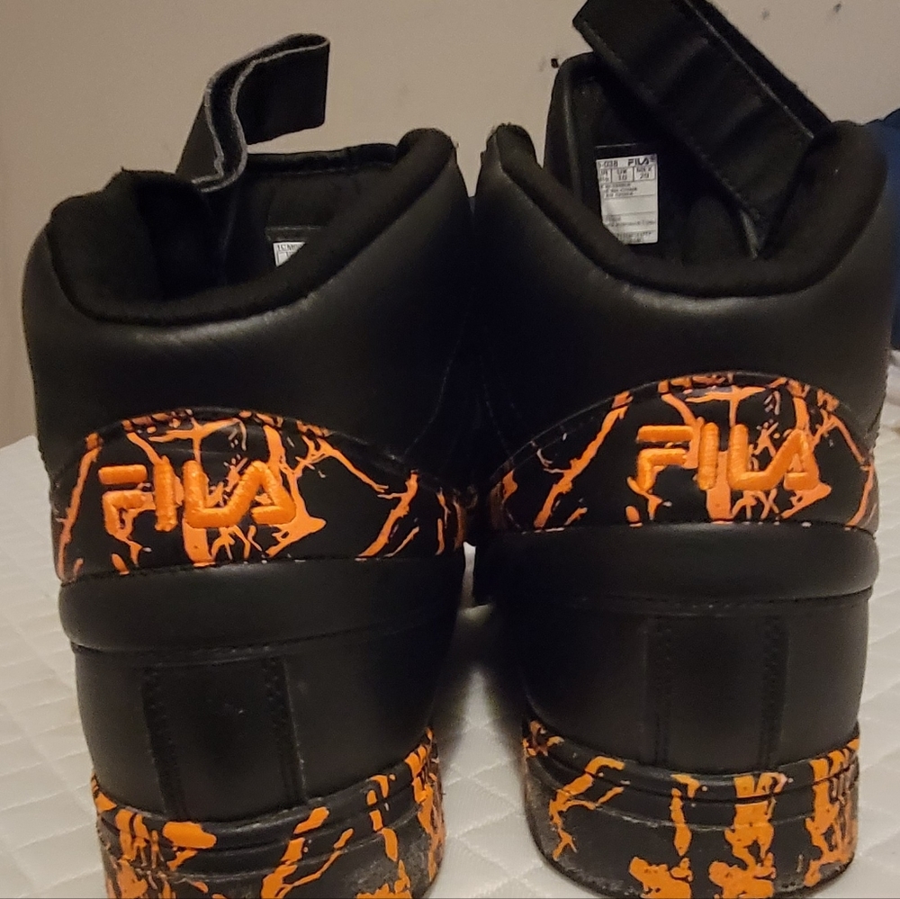 FILA Sneakers